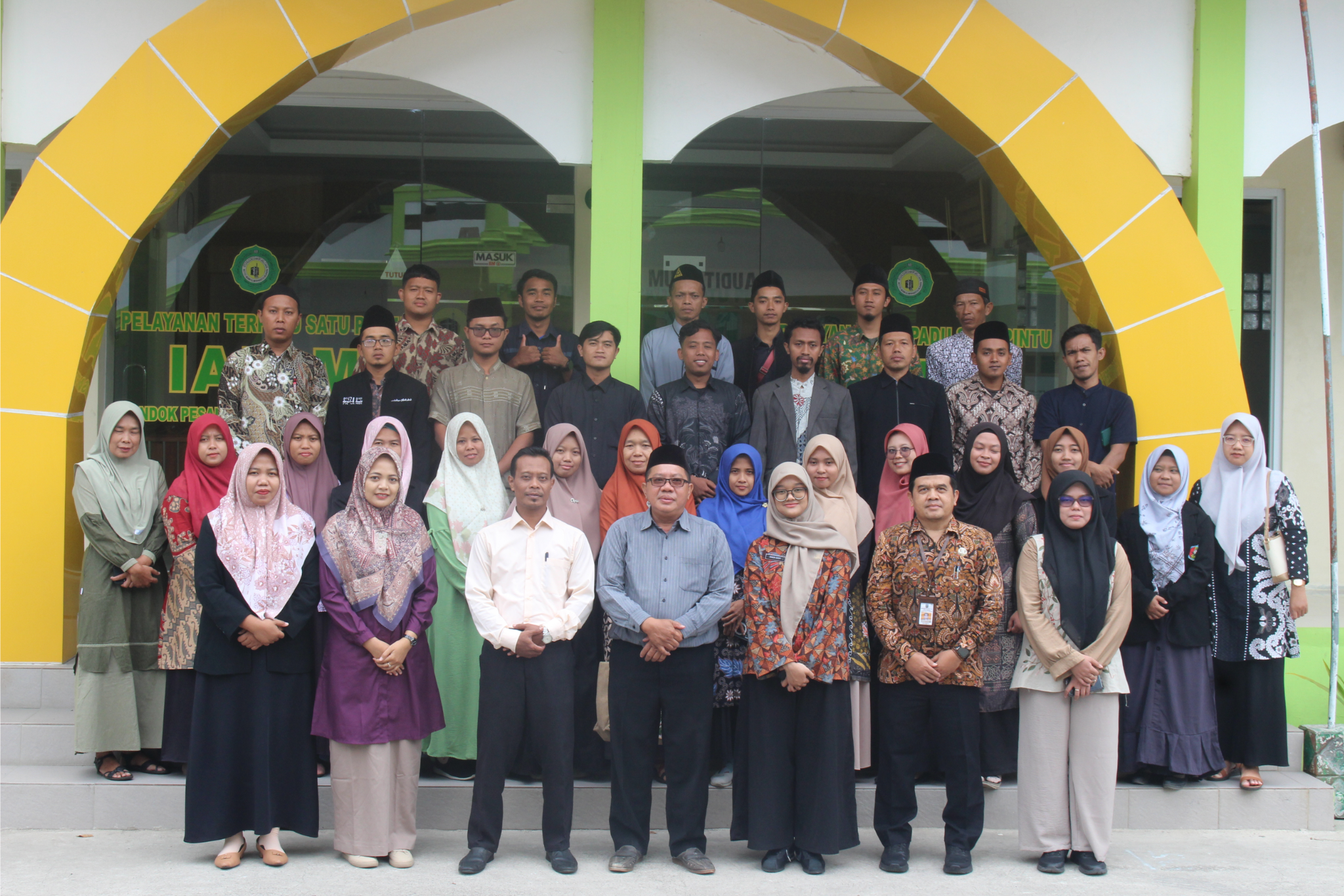 MONITORING & EVALUASI (MONEV) PROGRAM BEASISWA SANTRI PEMERINTAH PROVINSI JAWA TIMUR INSTITUT AGAMA ISLAM RIYADLOTUL MUJAHIDIN NGABAR