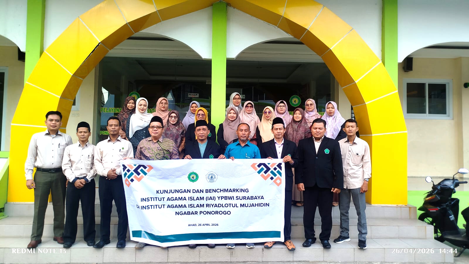 Memperkuat Sinergi Akademik: Kunjungan dan Benchmarking IAI YPBWI Surabaya di IAI Riyadlotul Mujahidin Ngabar Ponorogo