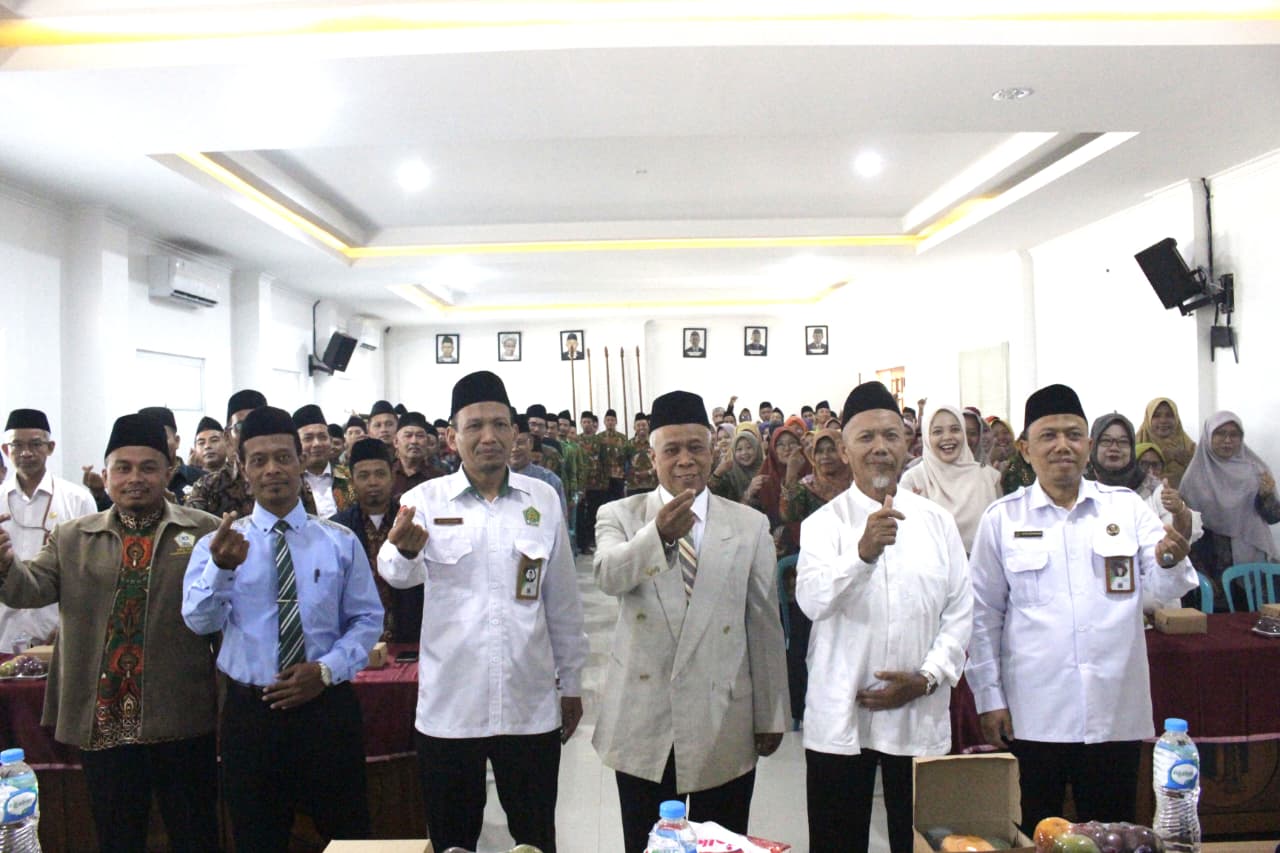 SARASEHAN Bersama Forum Komunikasi Diniyah Takmiliyah Kepala madrasah & Pesantren Kabupaten Ponorogo